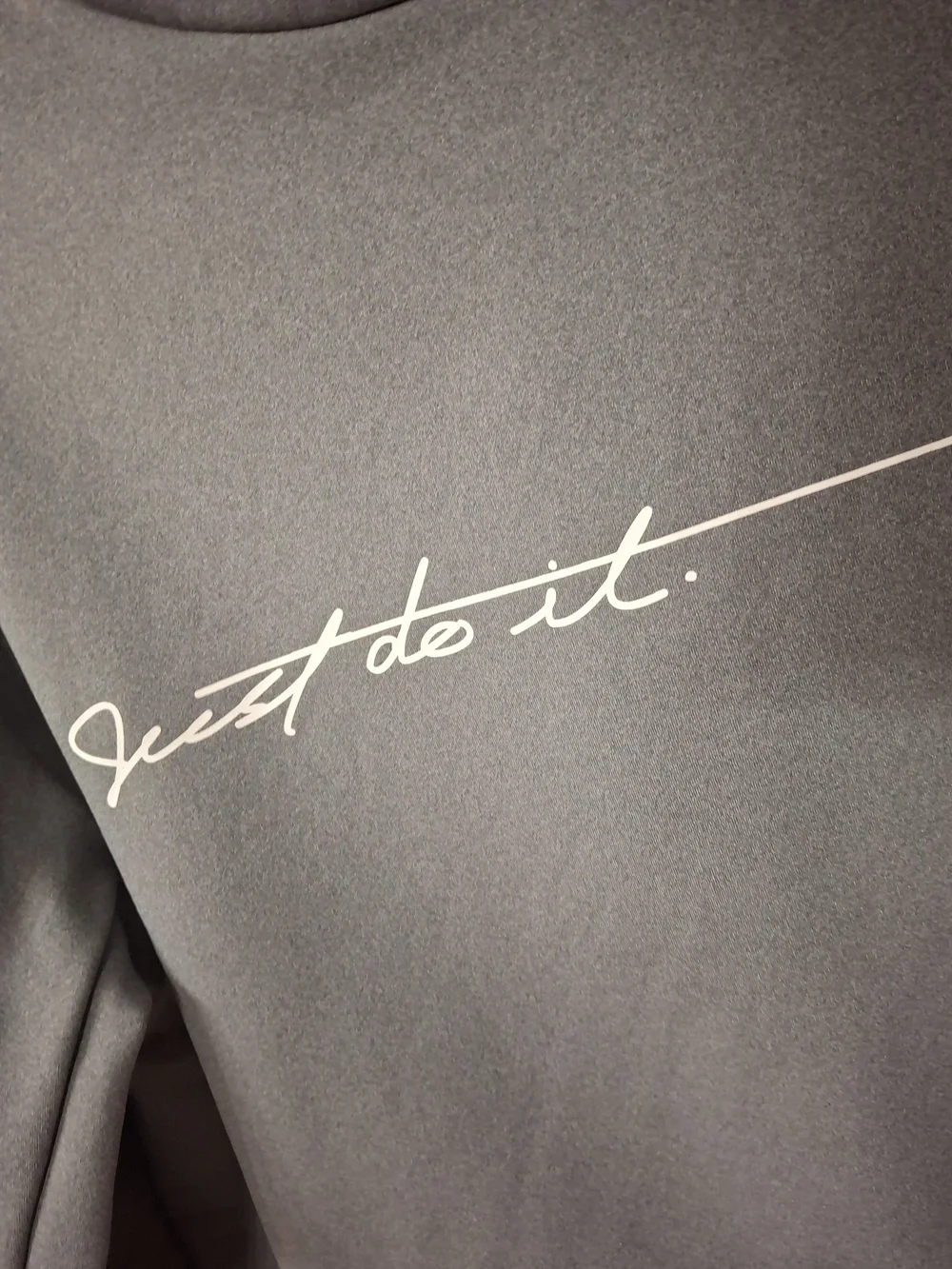 Nike Women’s Gray 'Just Do It.' Pullover Hoodie